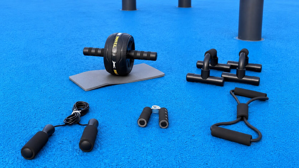 Pack Fitness Complet PERFORCE posé au parc de street workout